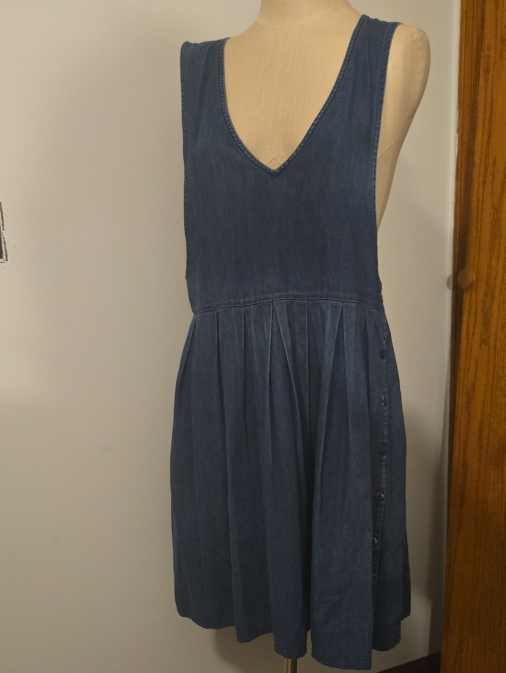 Pam's Closet Sleeveless V-Neck Denim Vintage Dress in Blue Wash Cottage Core